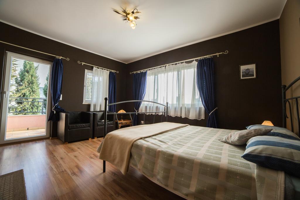 Villa Lugano Rovigno Esterno foto